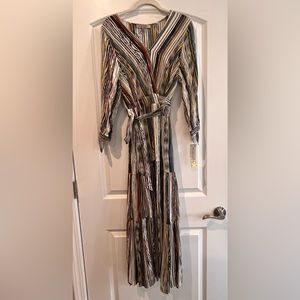 Figueroa & Flower Wrap Dress Size Large *NWT*